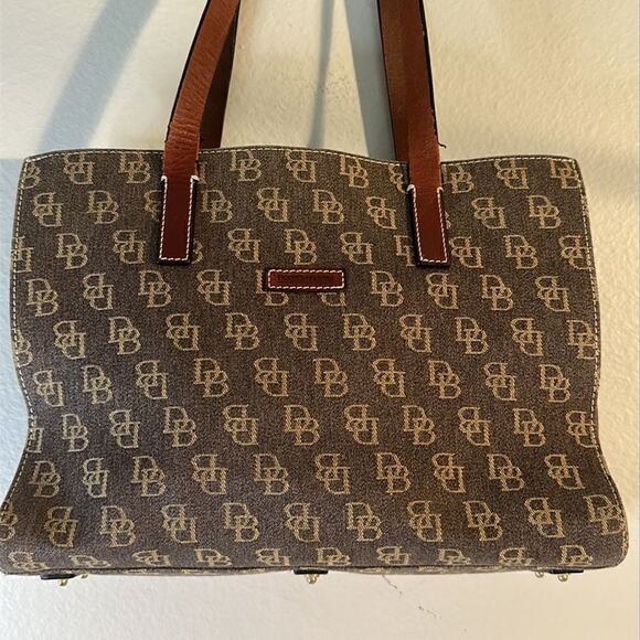DOONEY & BOURKE Brown Monogram Eastwest Tote Large - Picture 4 of 15